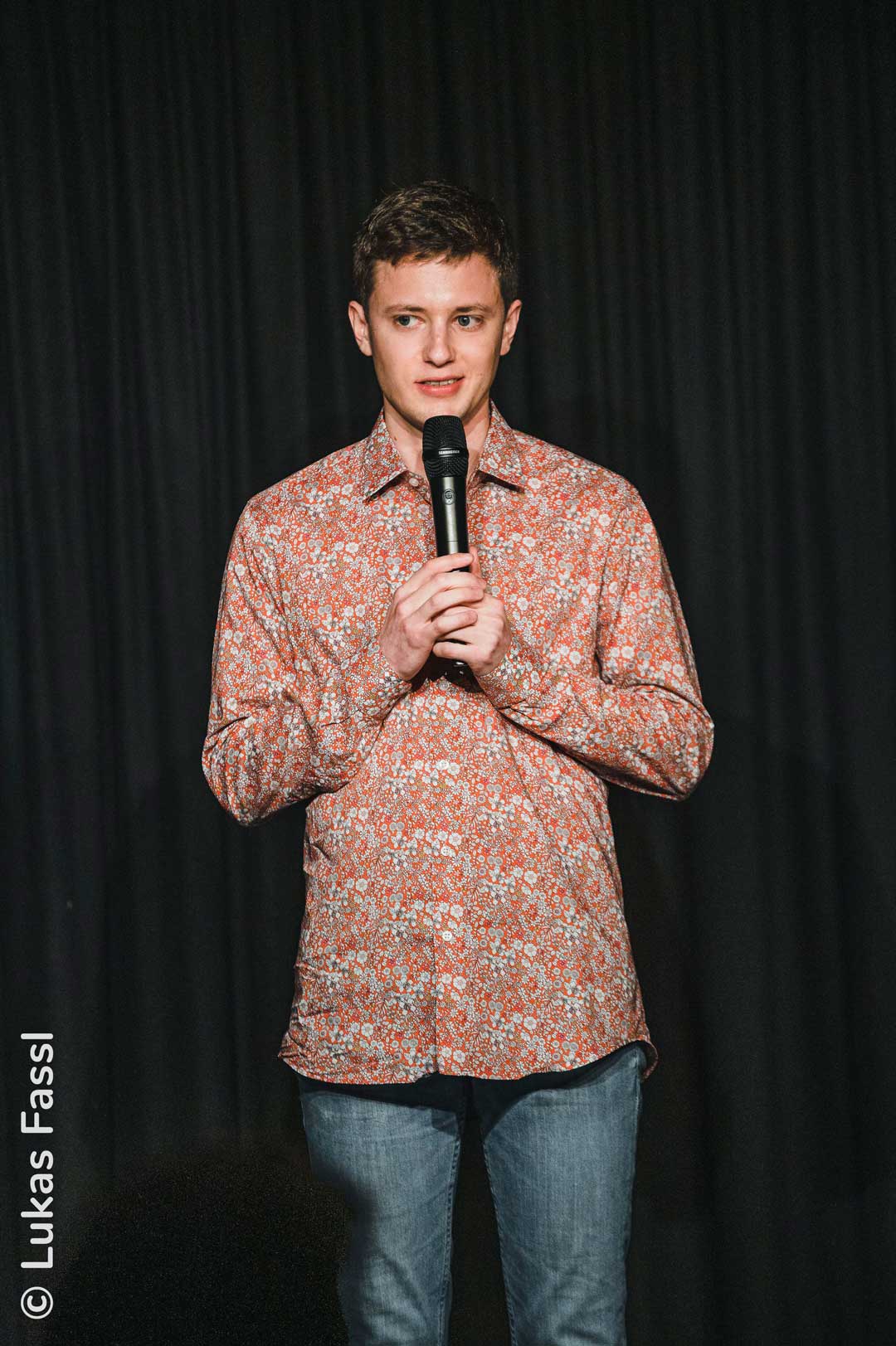 christoph-fritz-(c)-lukas-fassl-02-web Christoph Fritz in Groß Enzersdorf in der Nähe von Wien